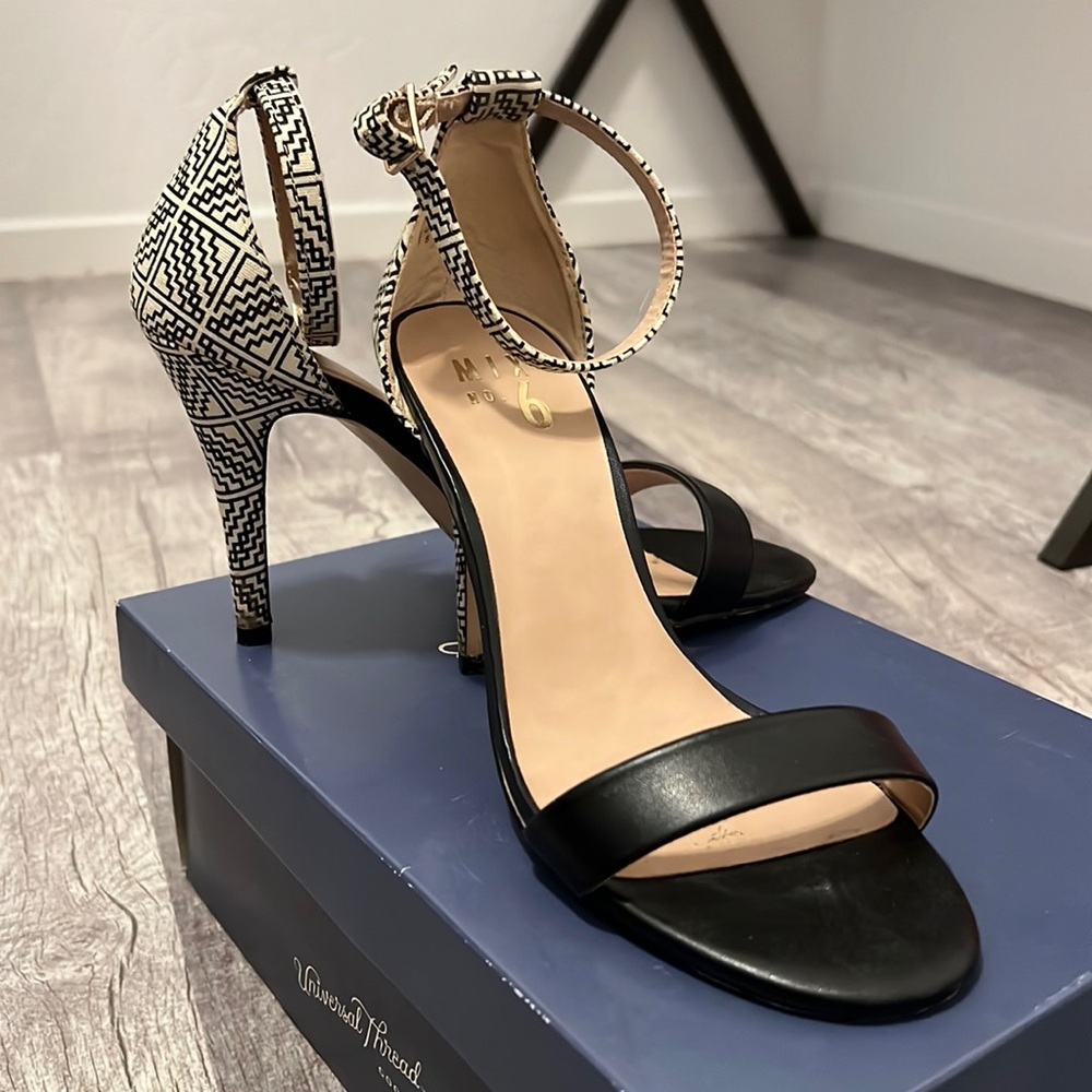 Mix No.6 Black Open Toe Strap Heel
